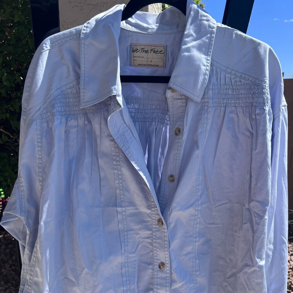 SZL We The Free Lavender. Lt wt. Sateen. Blouse. Long slv. A-Line. Longer back.